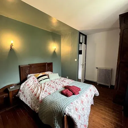 Maison Chaleureuse 160 M2 Avec Grand Jardin * Anzin