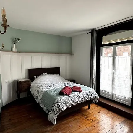 Maison Chaleureuse 160 M2 Avec Grand Jardin Apartmán